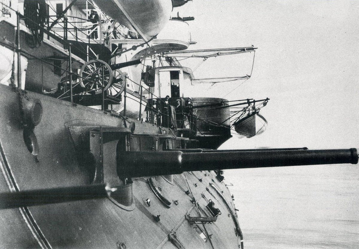 Броненосец Пелайо