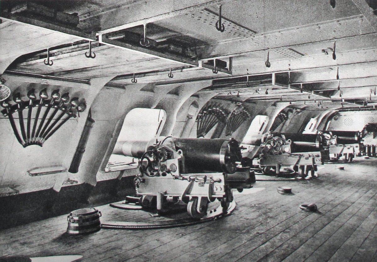 Корабельная казематная артиллерия