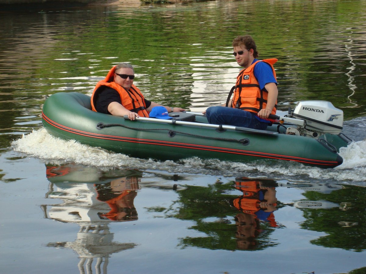 Лодка кэтфиш 290