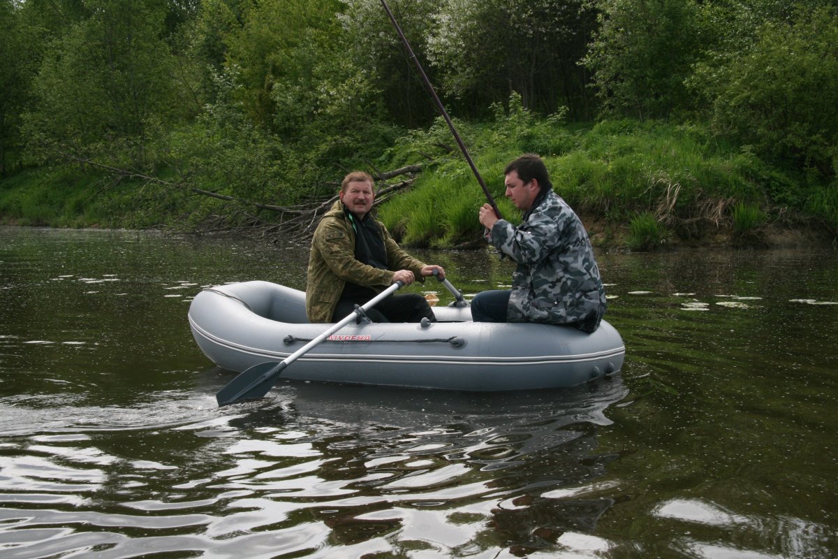 Лодка Мнев мурена 300