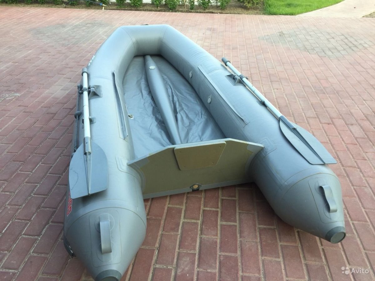 Лодка Кайман 300