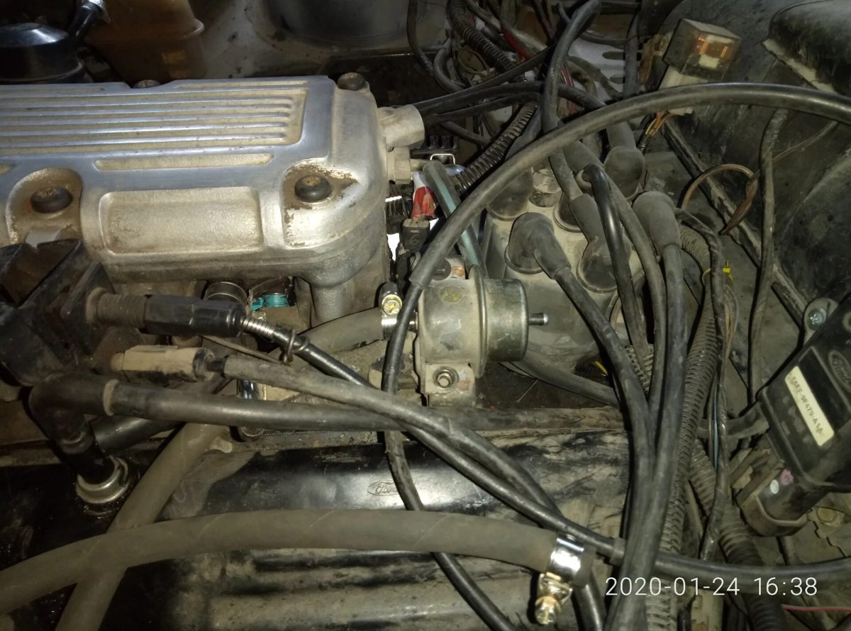 V6 Ford Scorpio топливный шланг