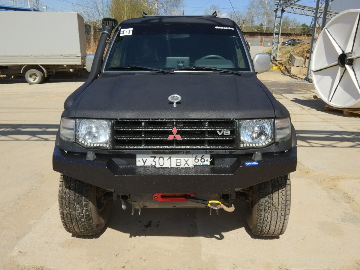 Силовой бампер Mitsubishi Pajero 2
