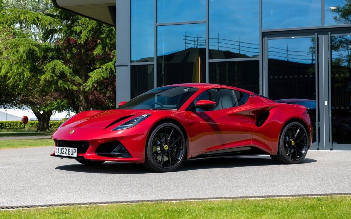 Лотус автомобиль 2023