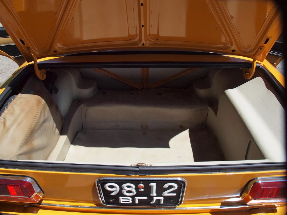 Fiat 125p салон