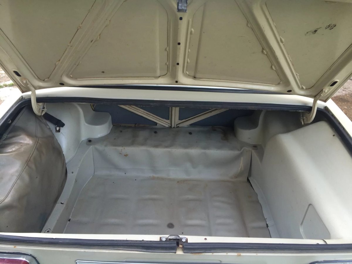 Обивка багажника ВАЗ 2103