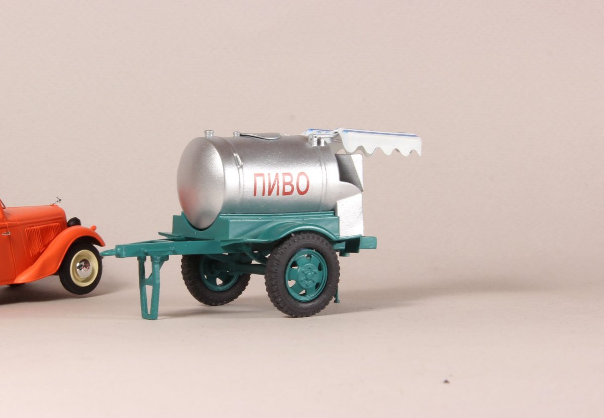 Прицеп бочка квас 1/43 Модельстрой