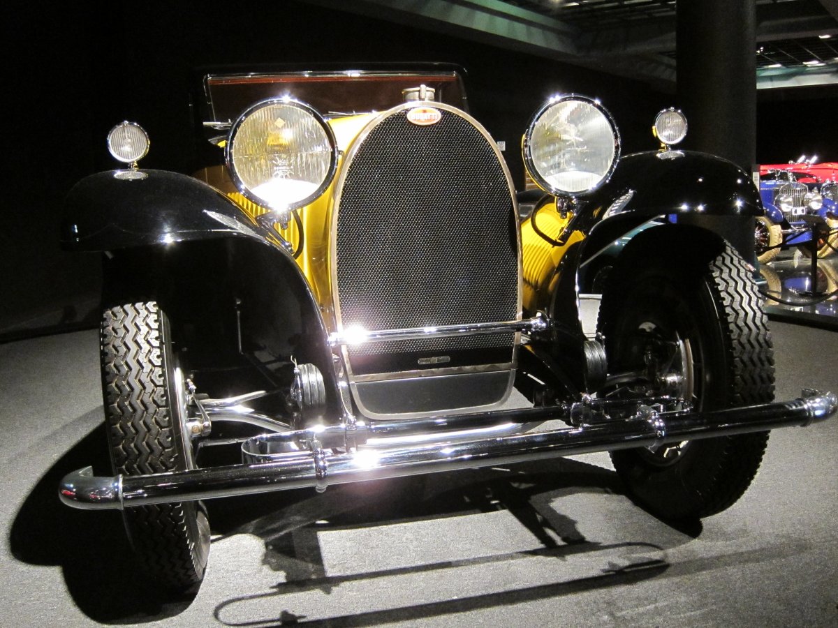 Бугатти тайп 49