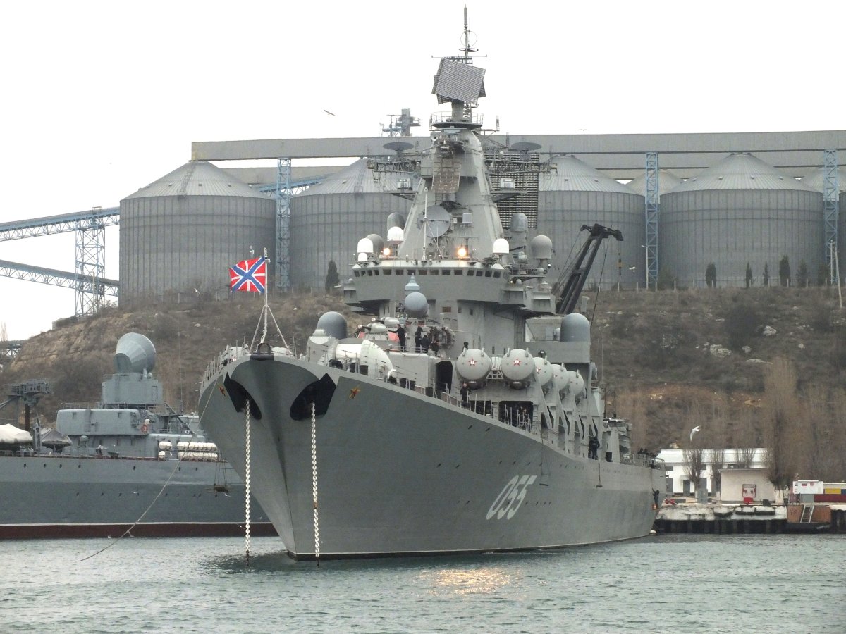 Ракетный крейсер 1164 Устинов