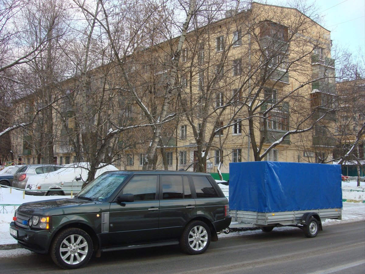 Рендж Ровер с прицепом
