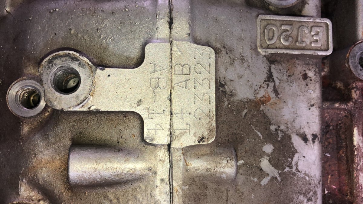 Номер двигателя Субару ej20