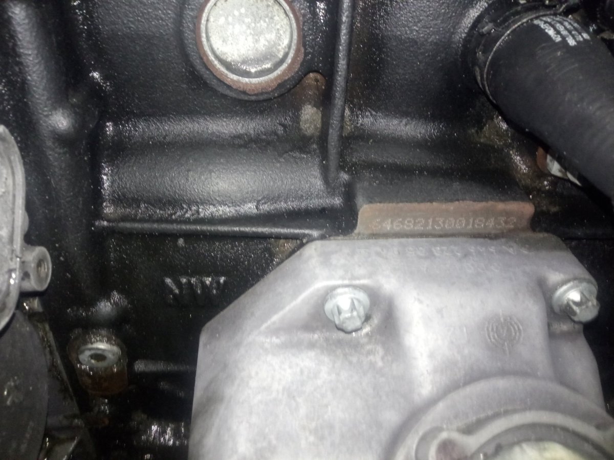 646 Двигатель Мерседес номер двигателя