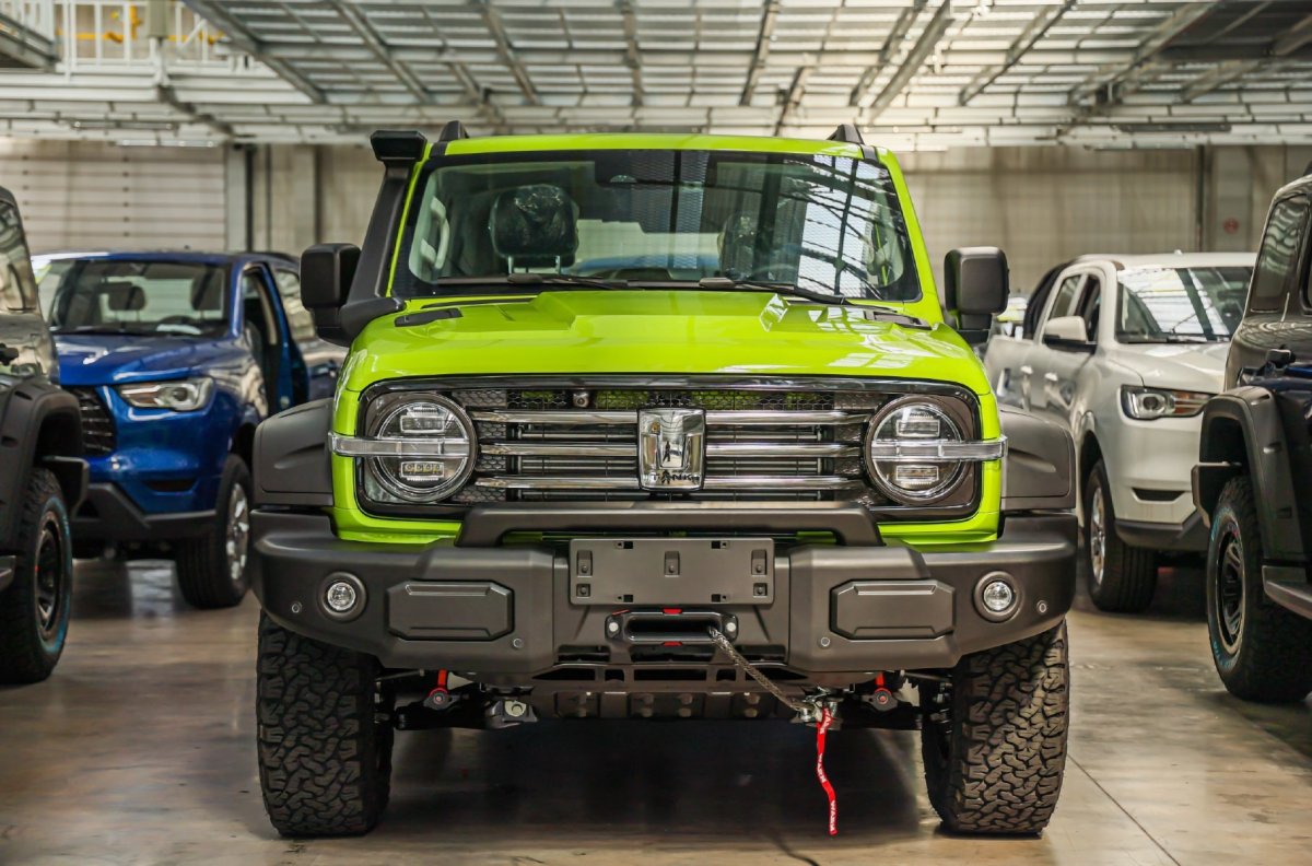 Китайский внедорожник Tank 300