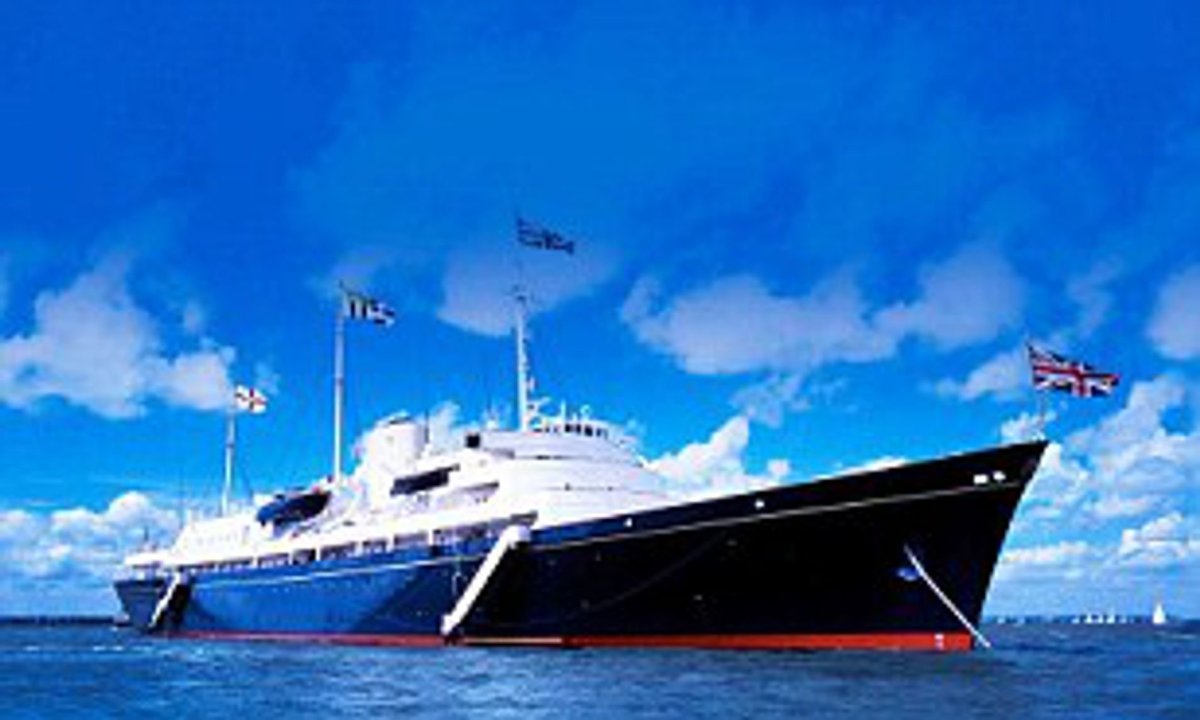 Яхта королевы Великобритании