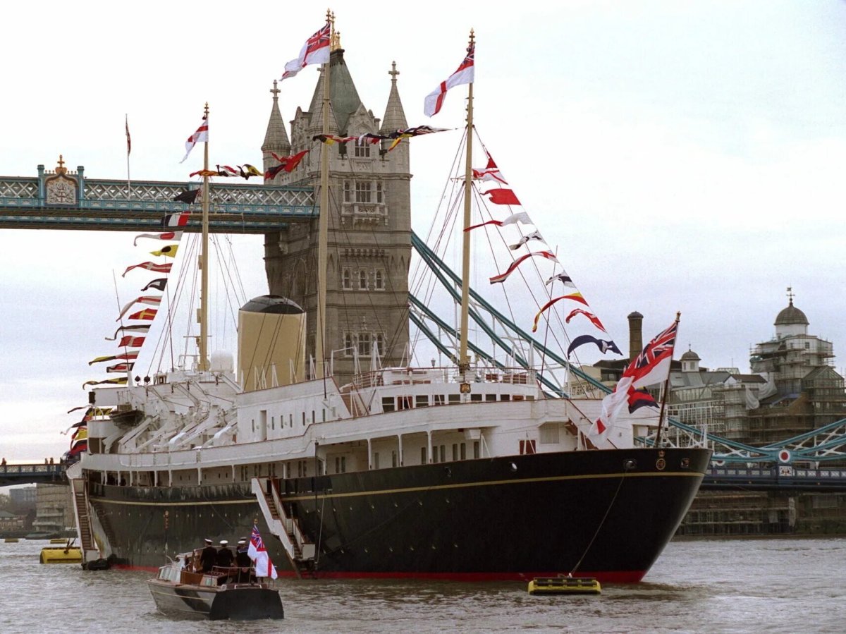 Яхта Британия королевы Елизаветы