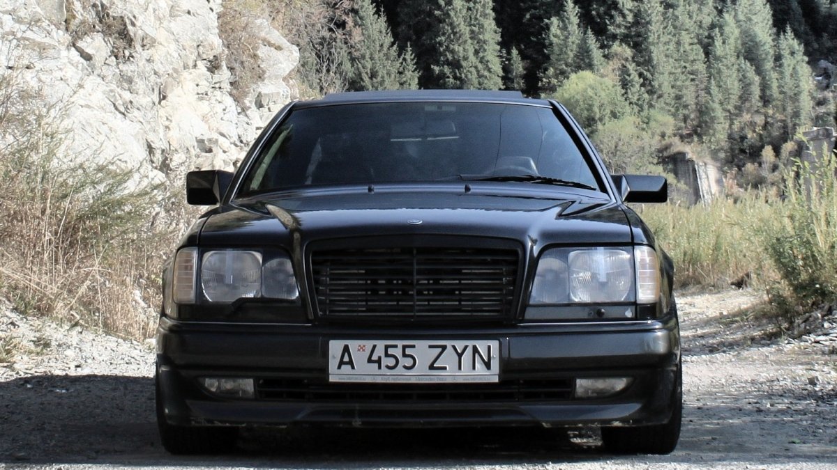 Мерседес АМГ волчок 124