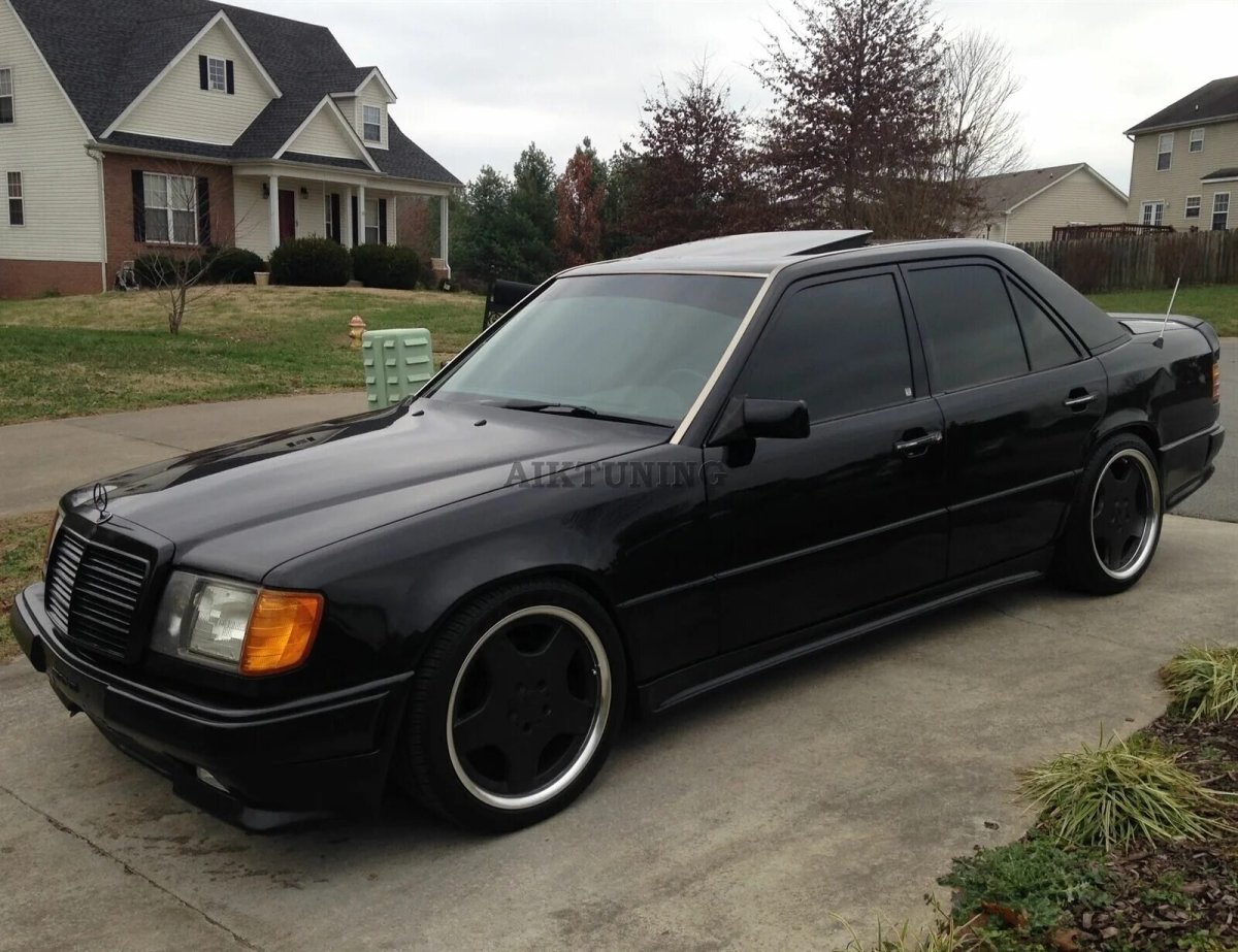 Мерседес 124 АМГ