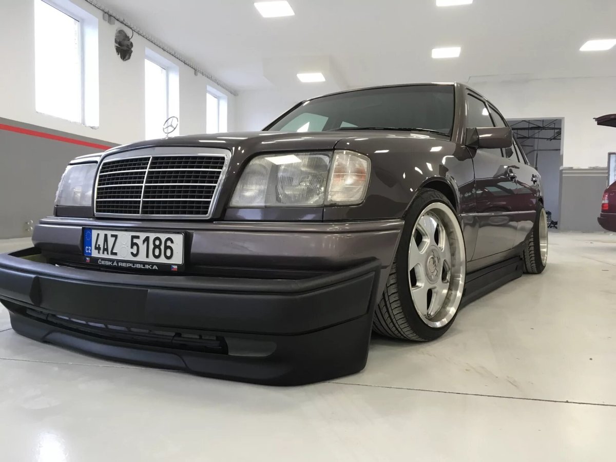 Мерседес w124 AMG обвес
