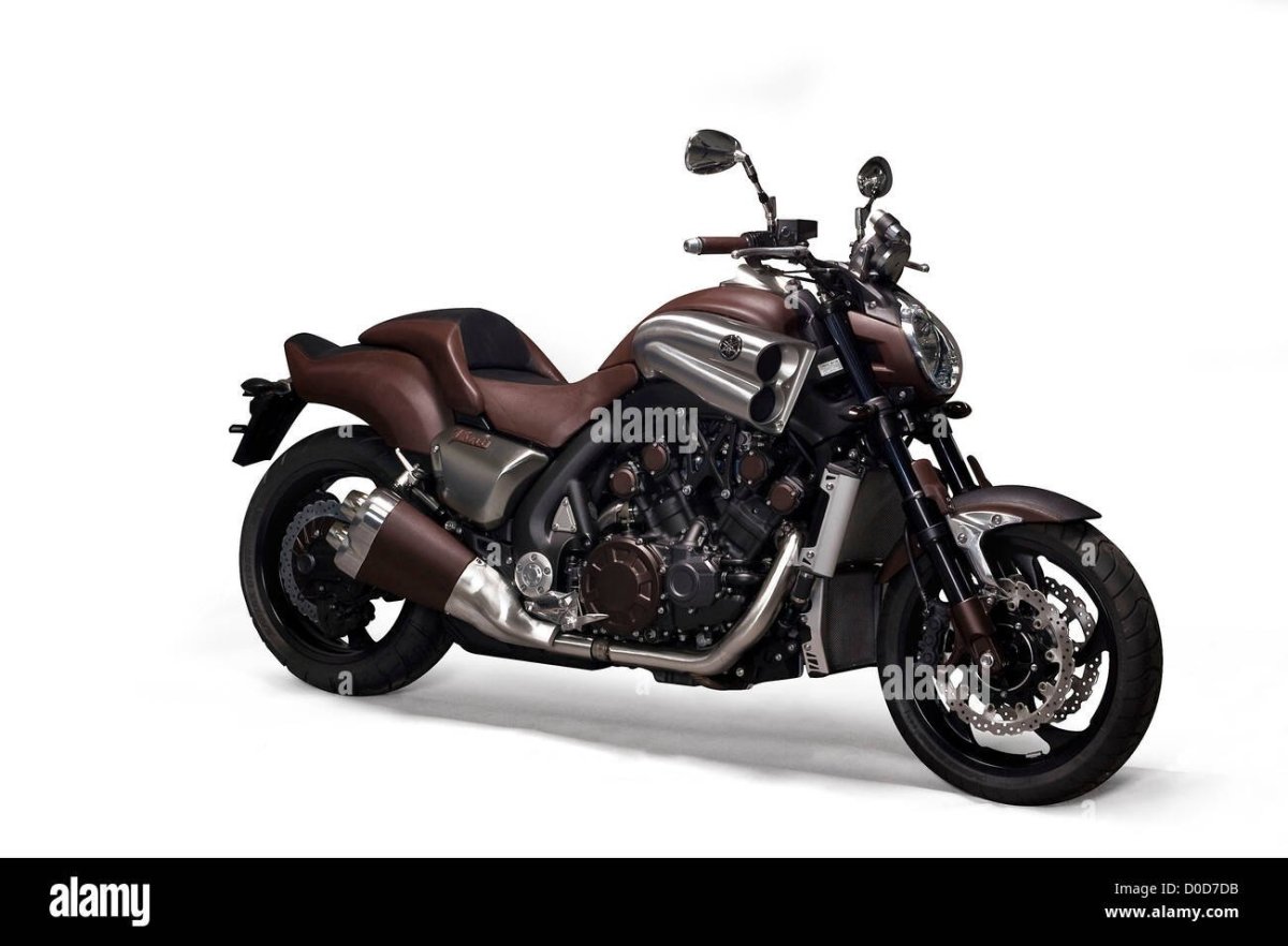 Мотоцикл Ямаха v Max 1700