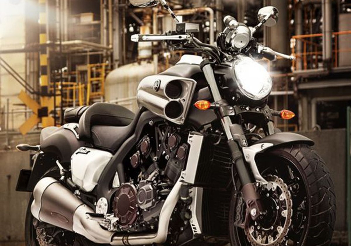 Мотоцикл Yamaha Vmax 1700