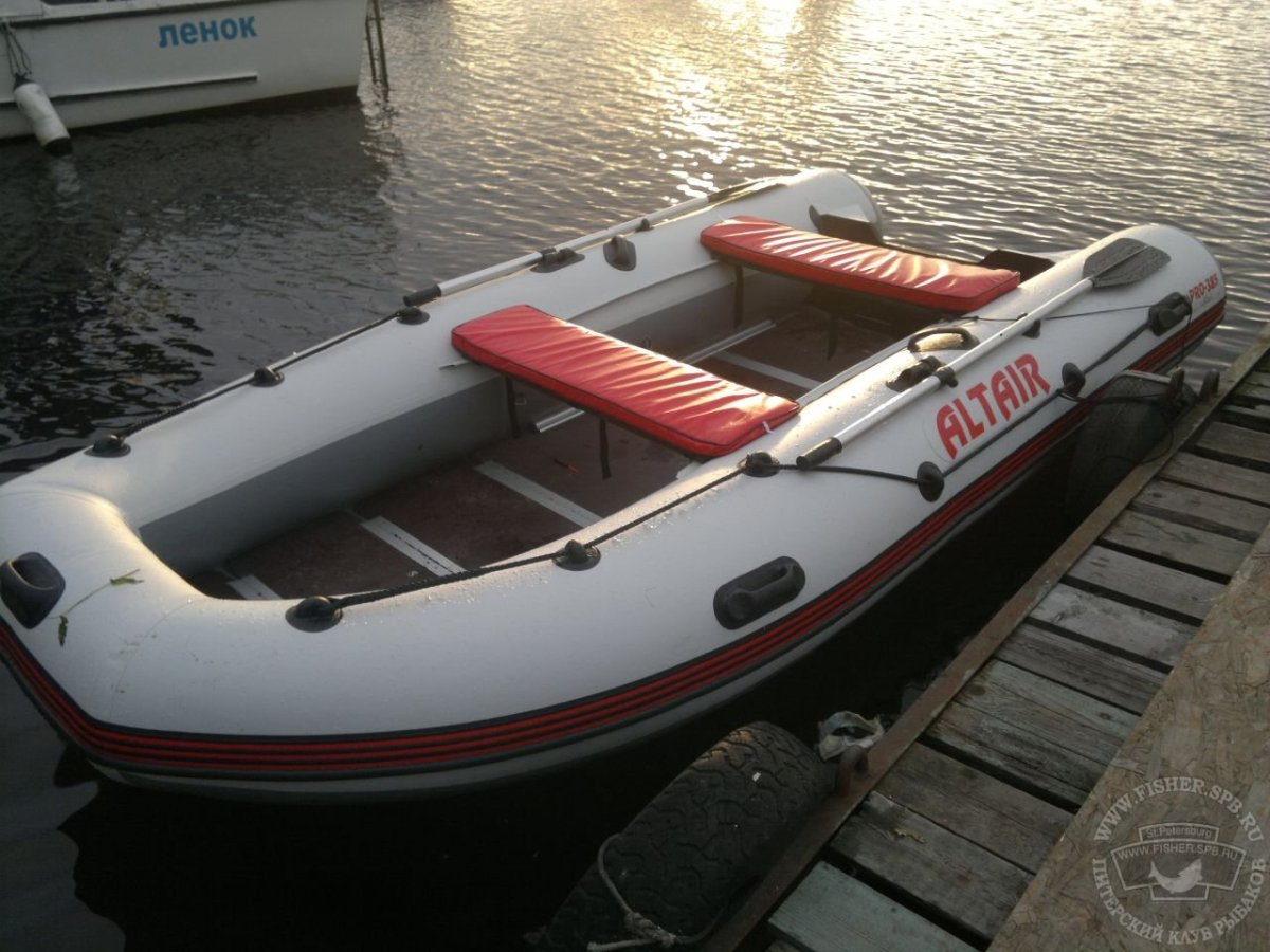 Лодка Альтаир 385 про