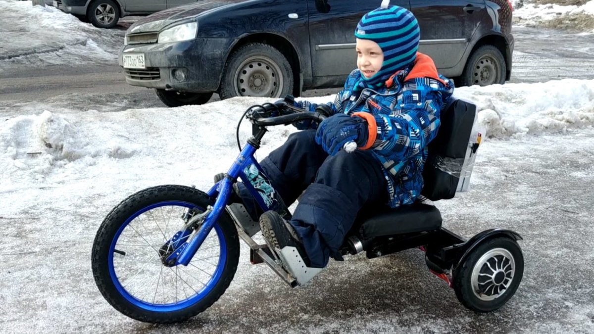 Трехколесный электро дрифт трайк из гироскутера