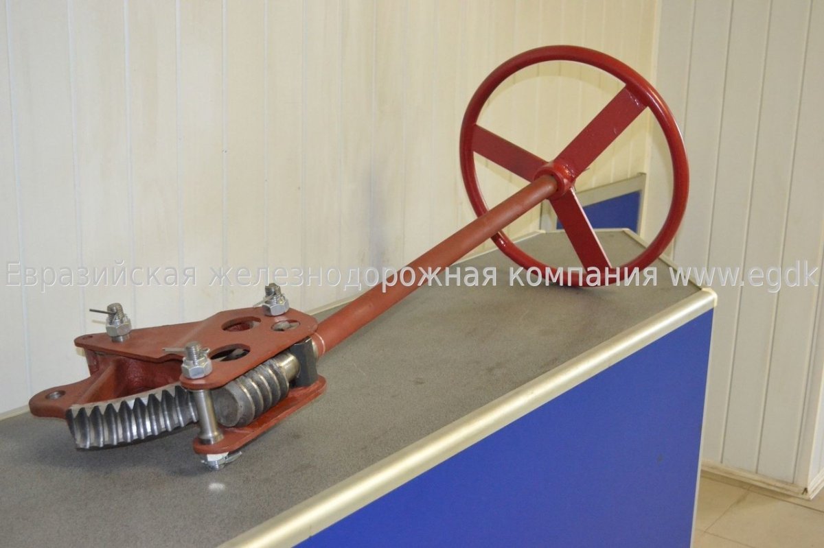 Привод стояночного тормоза 5722-07.03.02.000