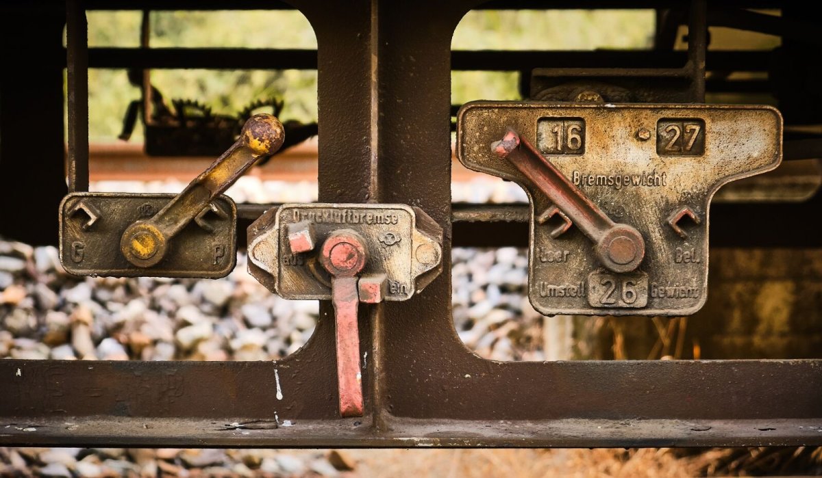 Рычаг в поезде