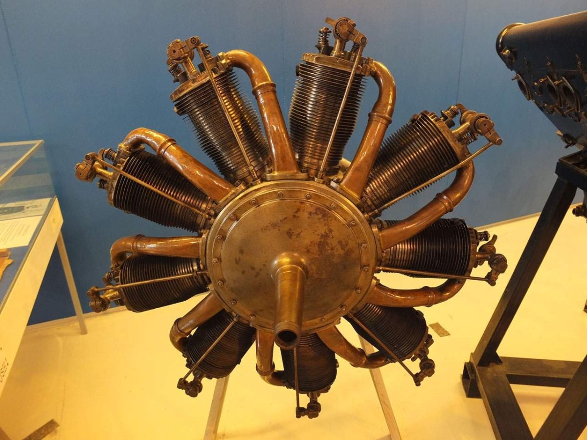 Ротативный мотор Рон