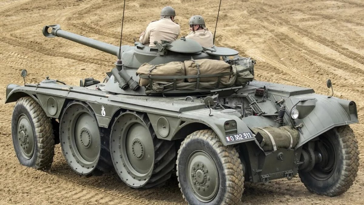 Panhard EBR 75
