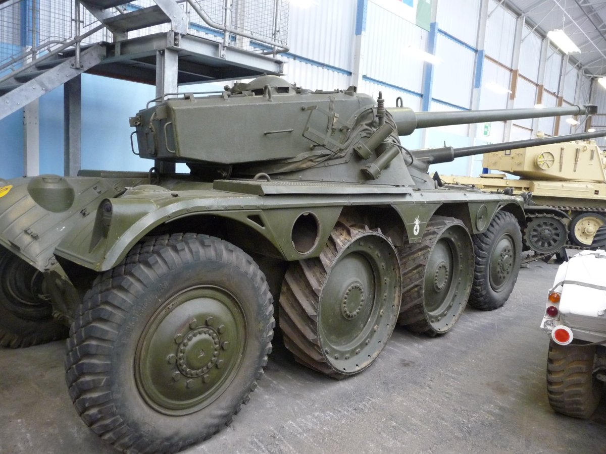 Танк Panhard EBR 75 FL 10