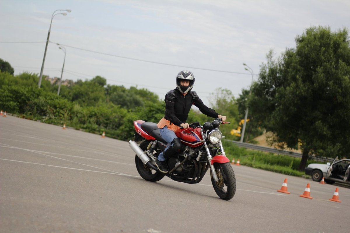 Экстремальное вождение на мотоцикле