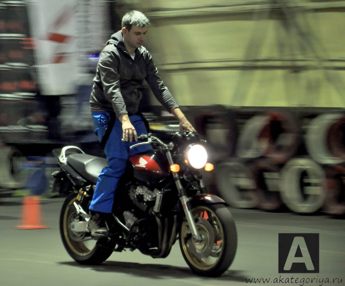 Управление мотоциклом