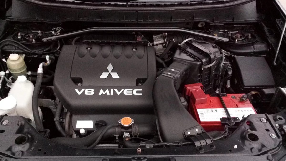 Мотор Аутлендер 2.0