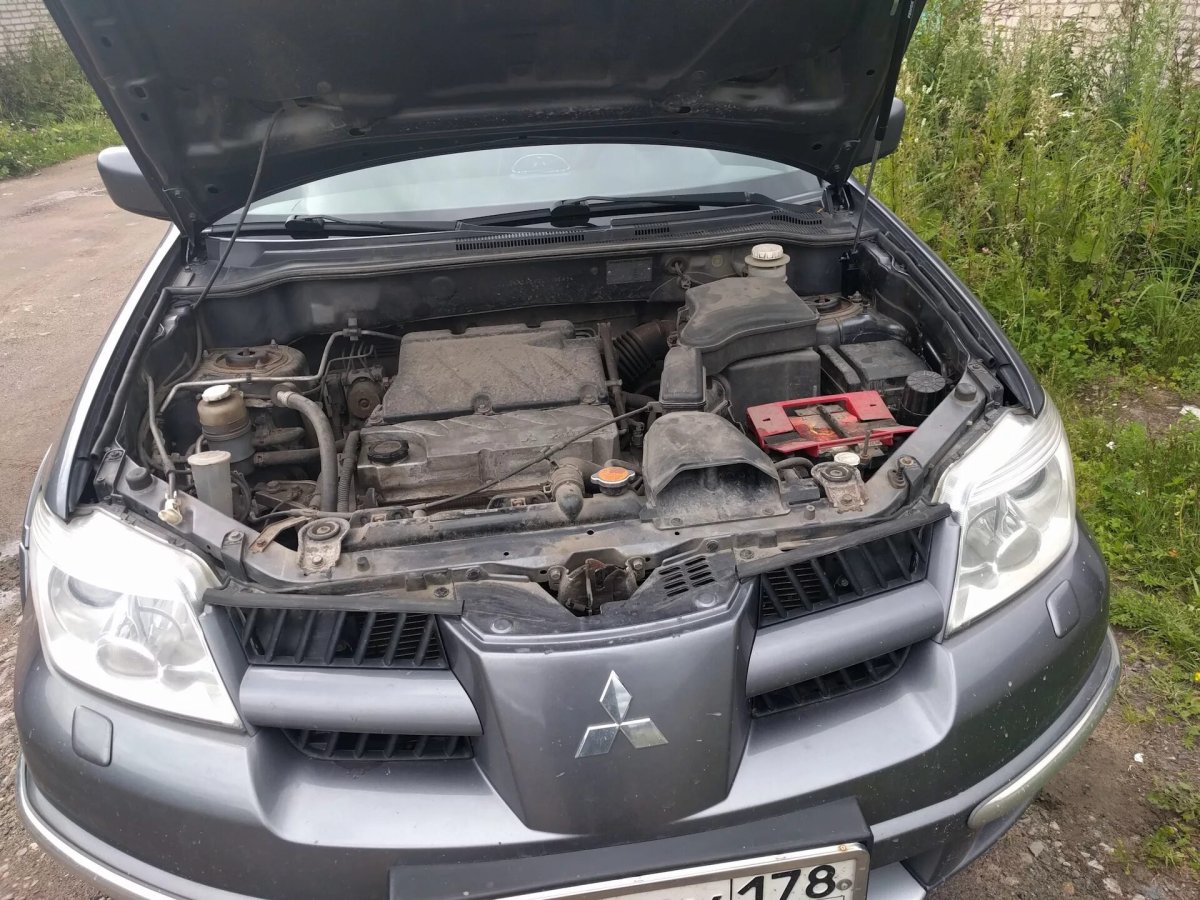 Аутлендероткрфтфй капот