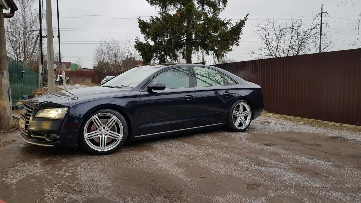 Audi a8 r20