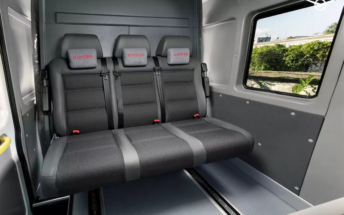 УАЗ профи Грузопассажирский фургон