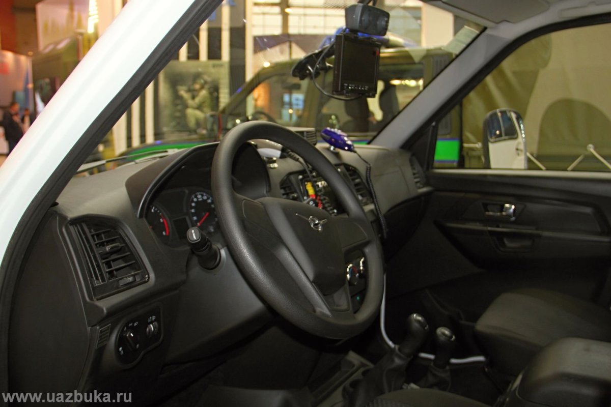 UAZ Profi салон