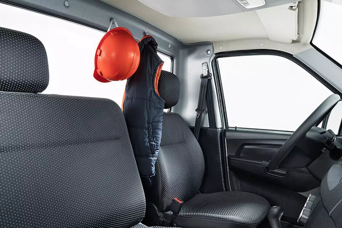 УАЗ профи интерьер