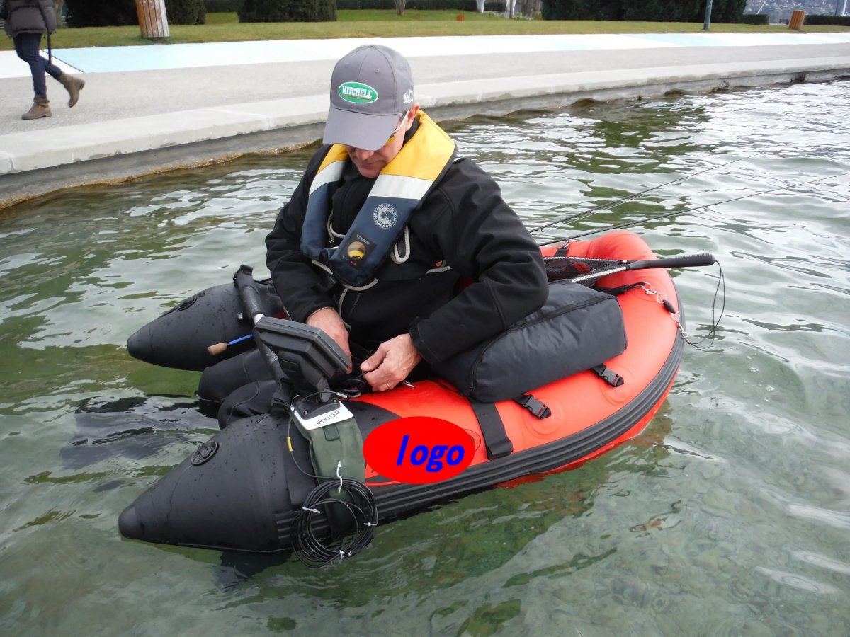 Одноместная лодка