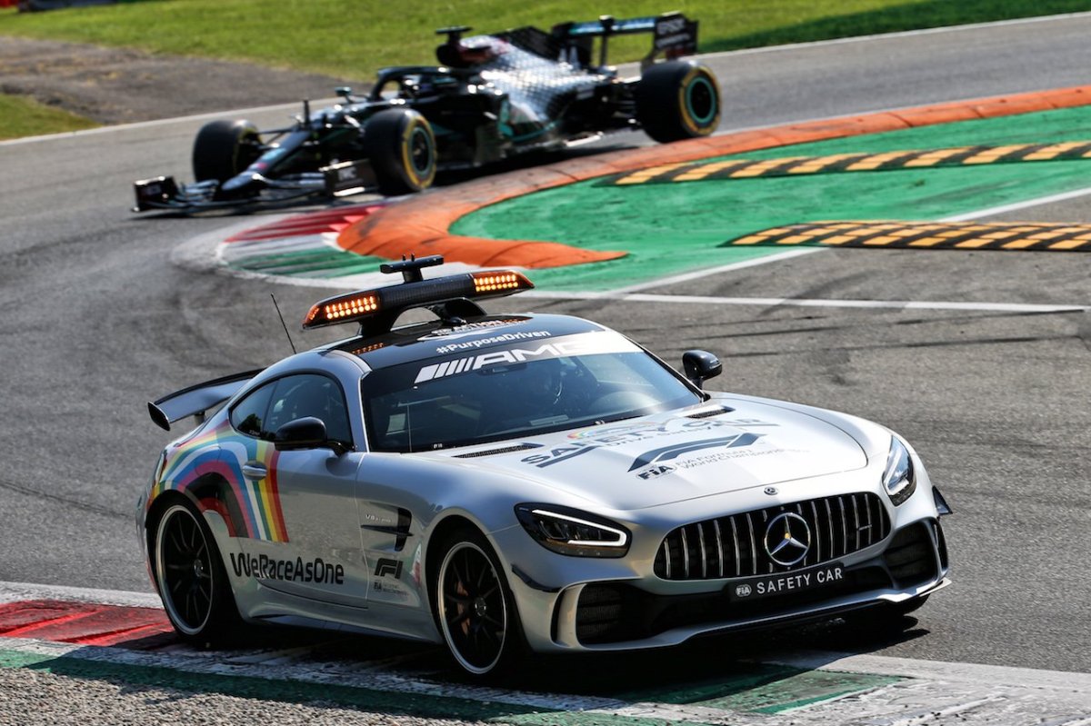 Сейфти кар Мерседес