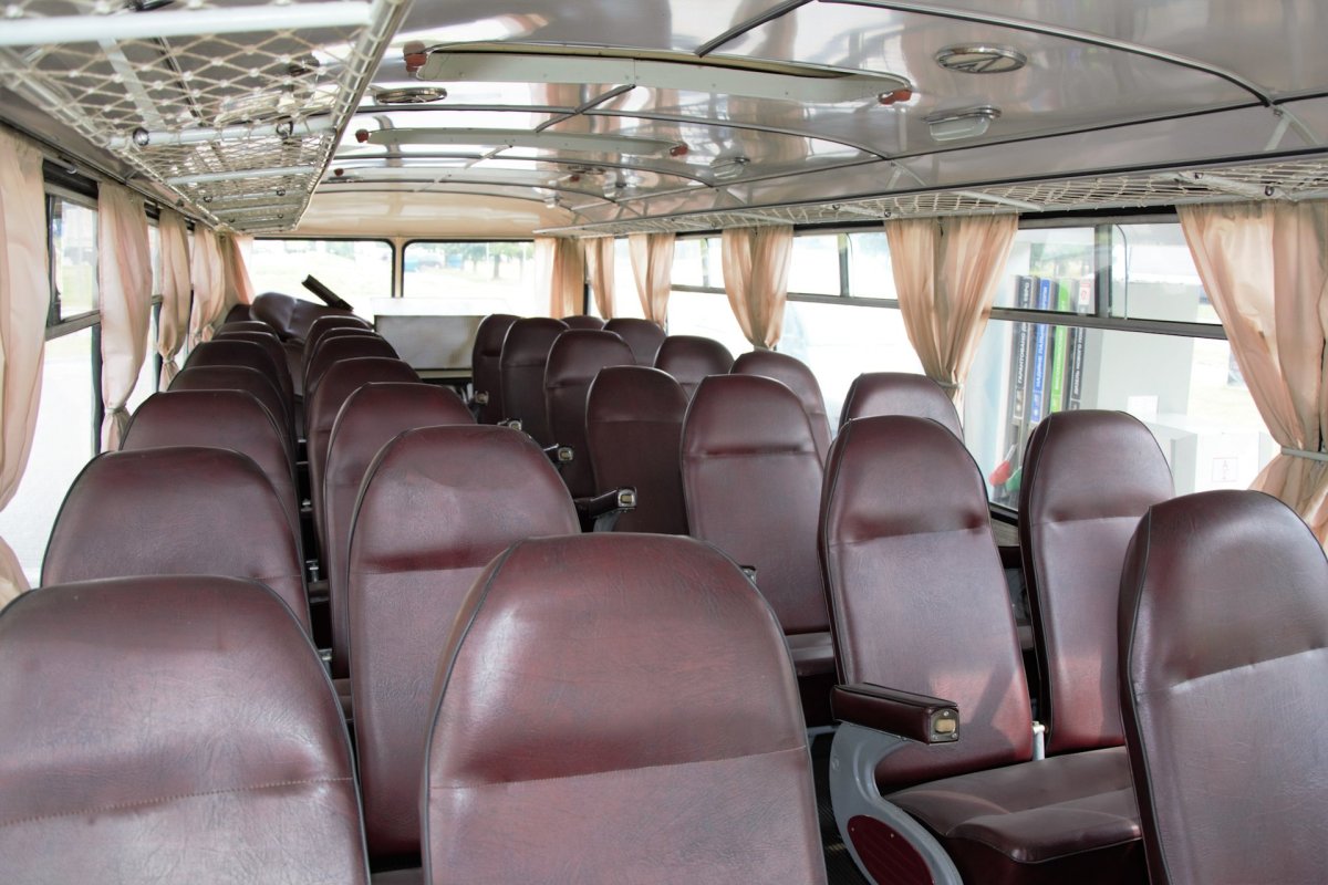 ЛАЗ 699 салон