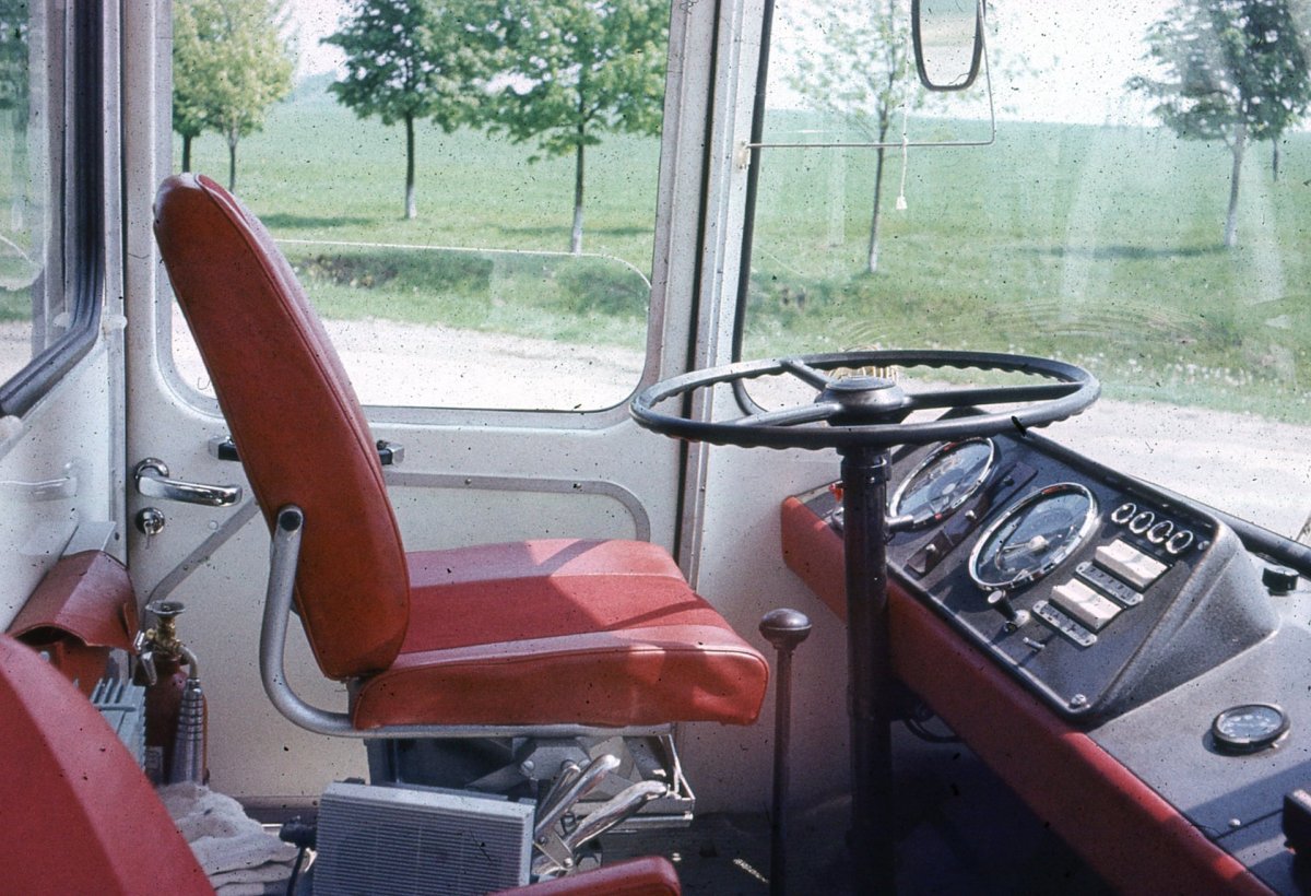 ЛАЗ 699 кабина