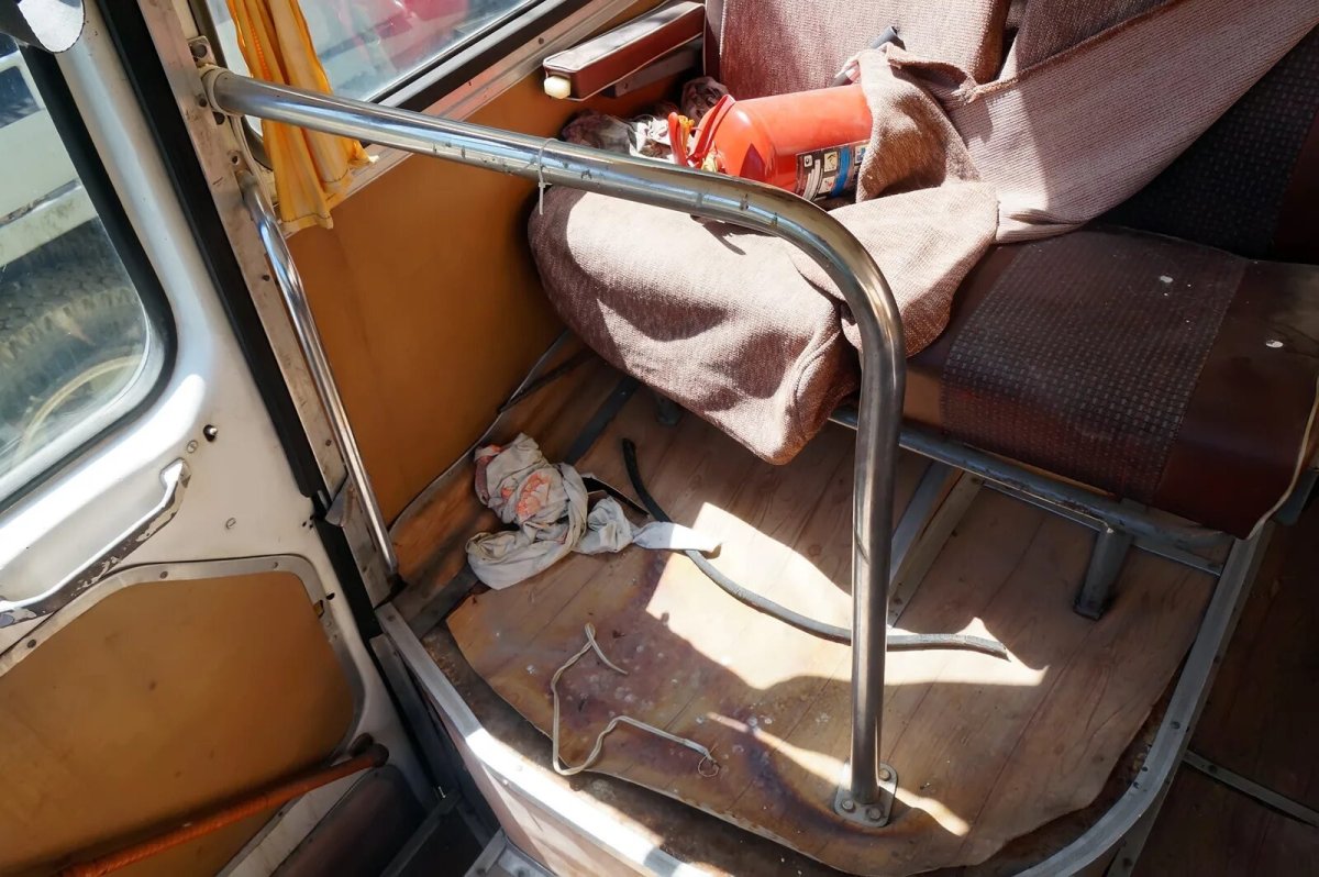 ЛАЗ-699р ручной тормоз