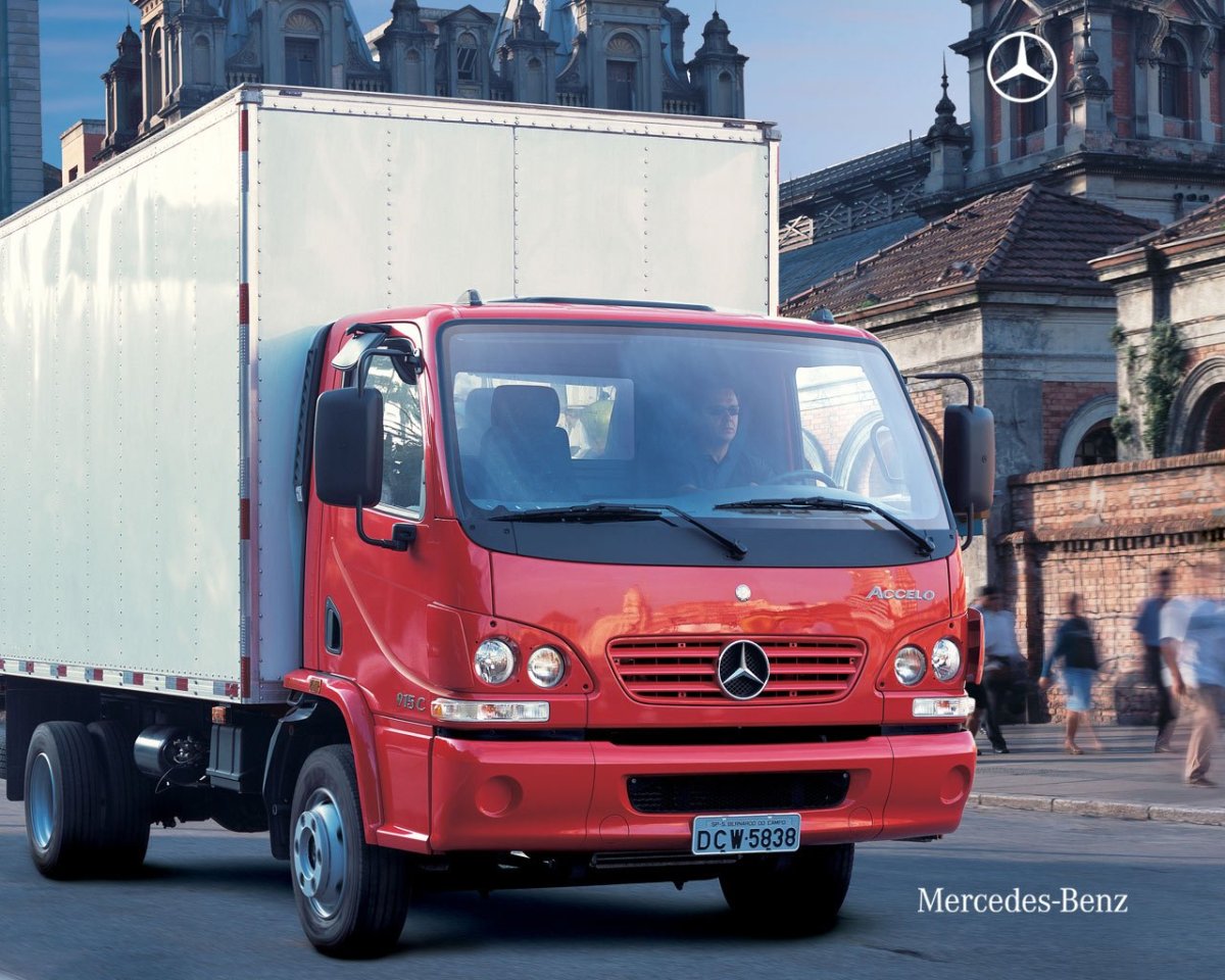Mercedes Benz Accelo 1016