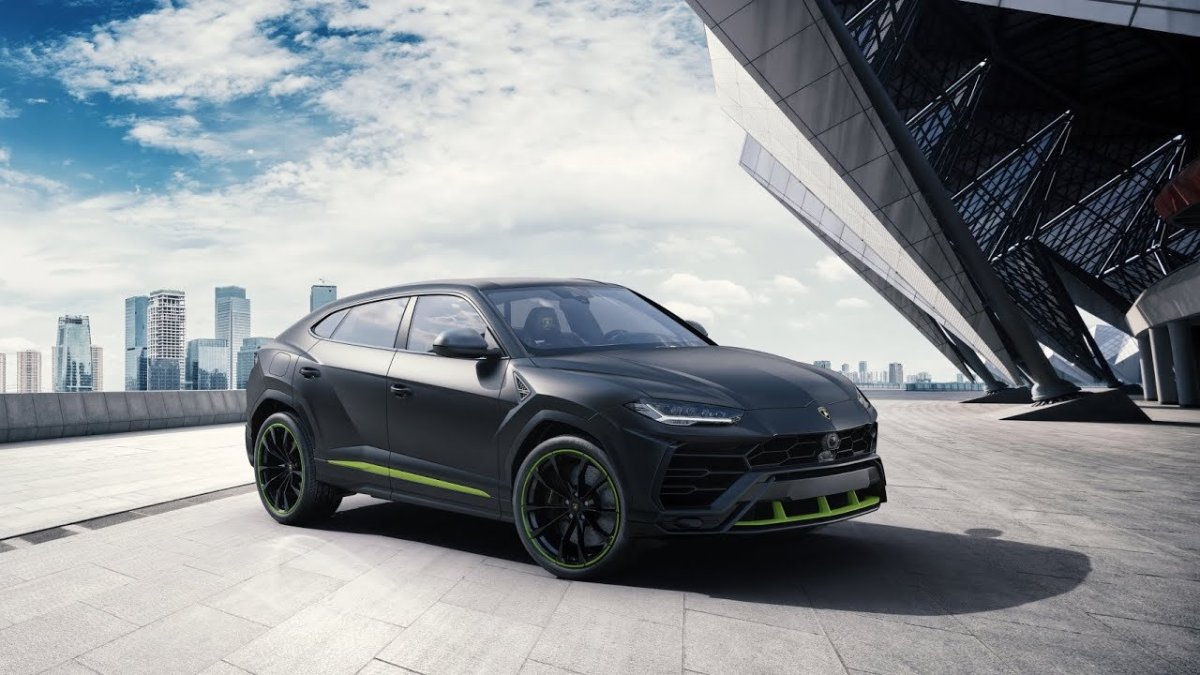 Lamborghini Urus Graphite Capsule