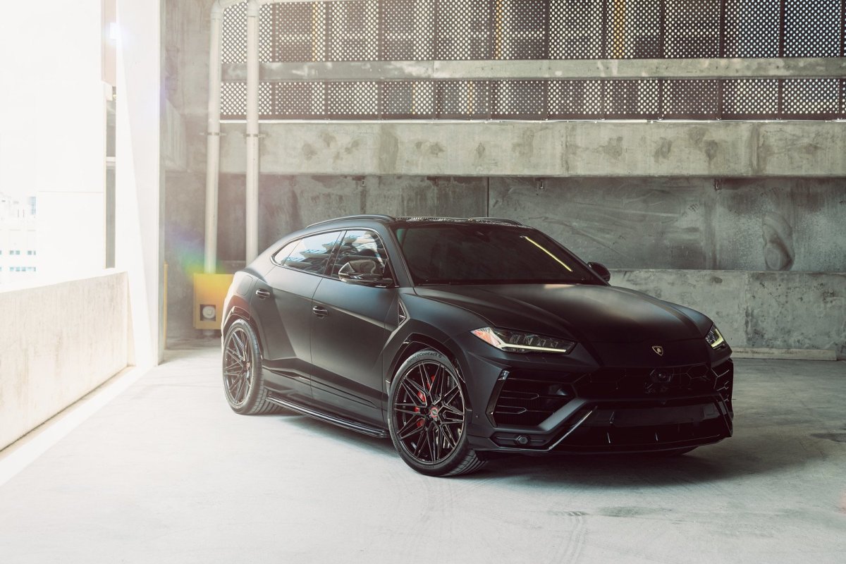 Lamborghini Urus Black Matte