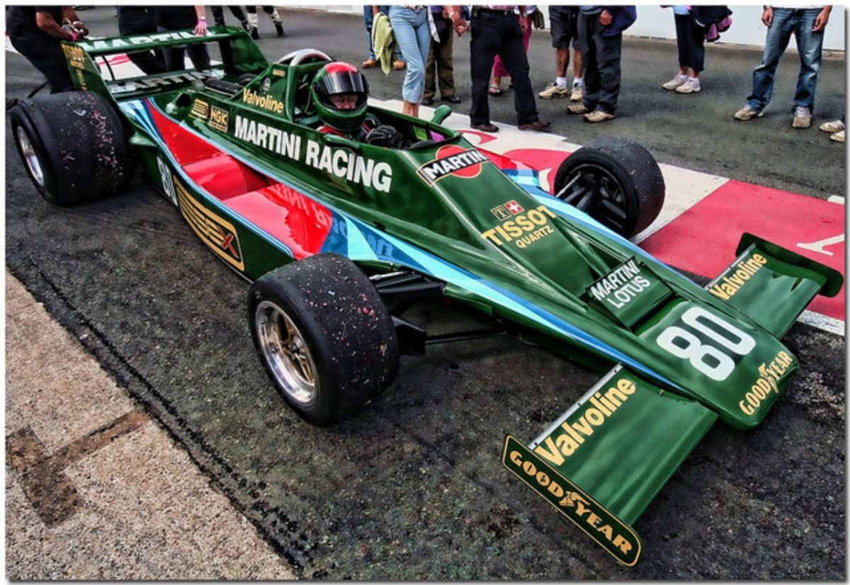 Lotus 1979