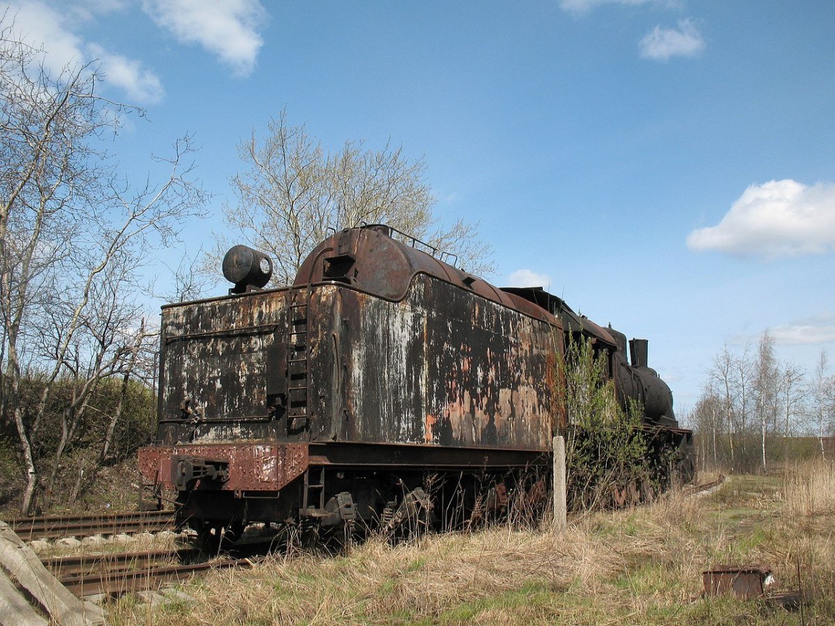 Заброшенный паровоз