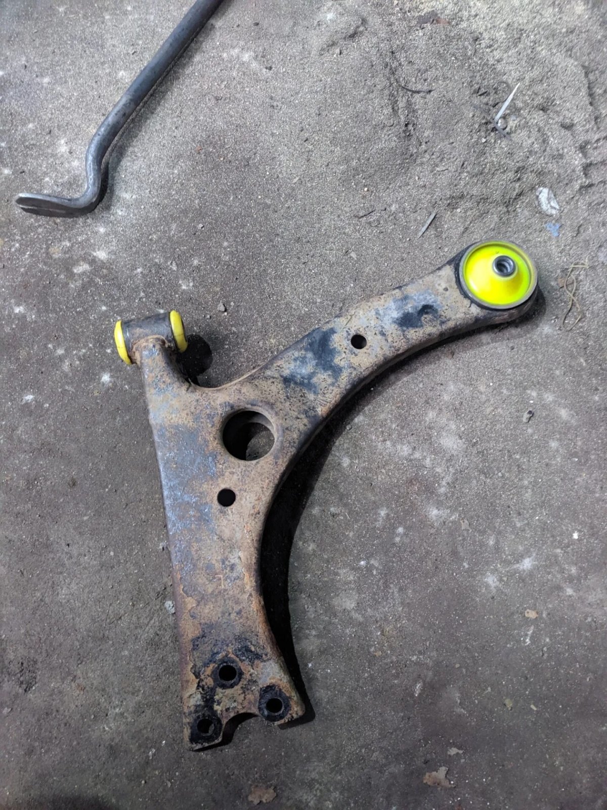 Болт подрамника Понтиак Вайб